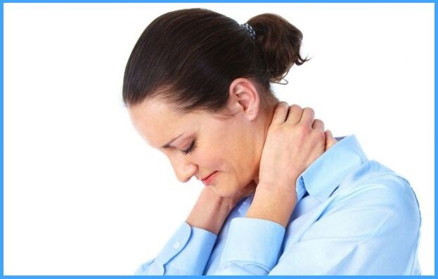 dhimbje qafe në një grua me osteokondrozë të qafës së mitrës